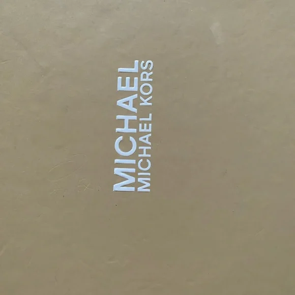 Michael Kors Hamilton Pumps. Like New! Size 8. - Picture 6 of 7